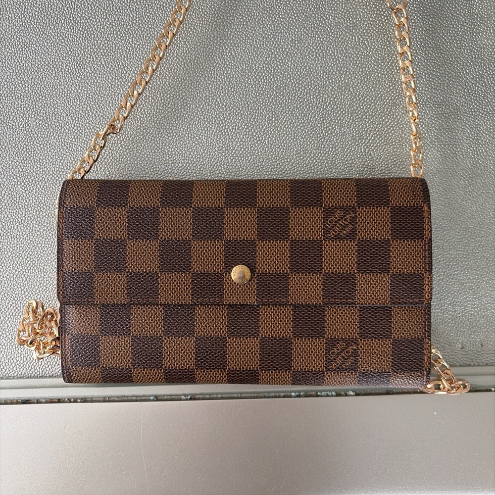 Brown Checkered Chain Shoulder Bag